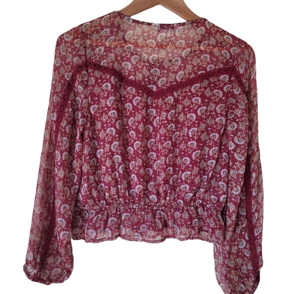 NWOT American Eagle Outfitters Red Floral Boho Peasant Top Size Medium - Picture 2 of 9